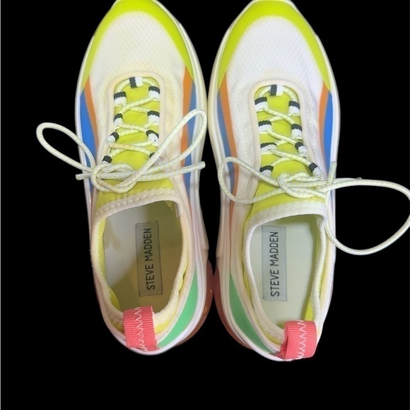 Steve Madden Colourblock Lace-Up Sneakers with Pull-Tabs Women’s Size: 6M - Picture 7 of 8